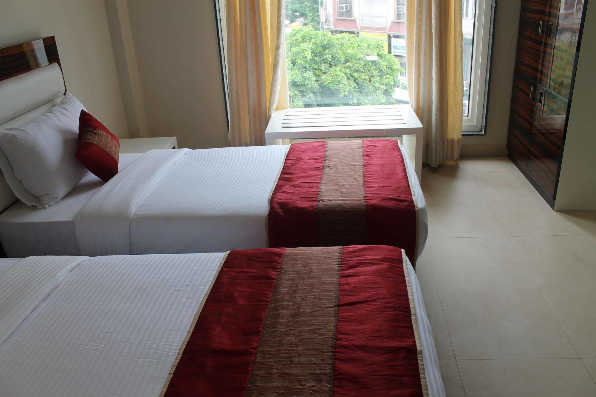 Hotel Gulnar Nueva Delhi Habitación foto